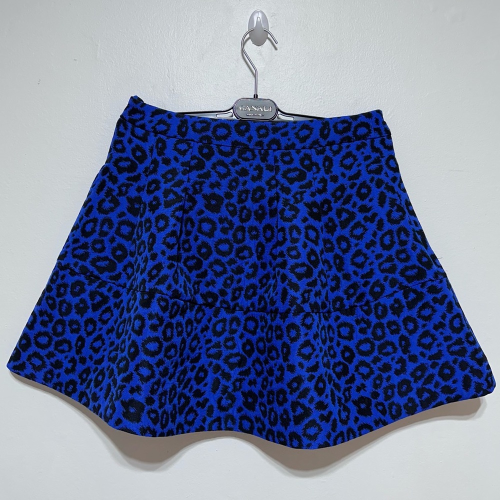 NWOT Forever 21 Contemporary Black Blue Pleated Flare Leopard Pattern Skirt